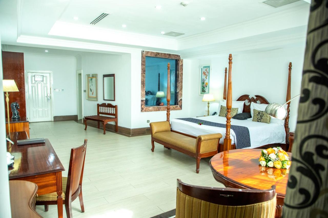 Weston Hotel Nairobi Extérieur photo