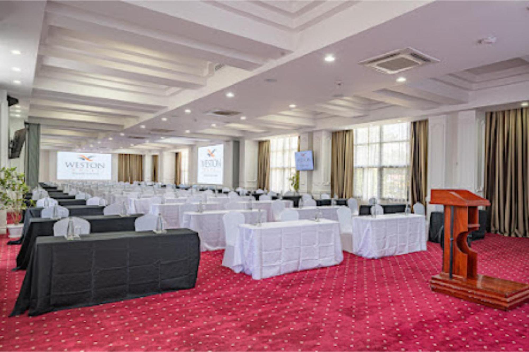Weston Hotel Nairobi Extérieur photo