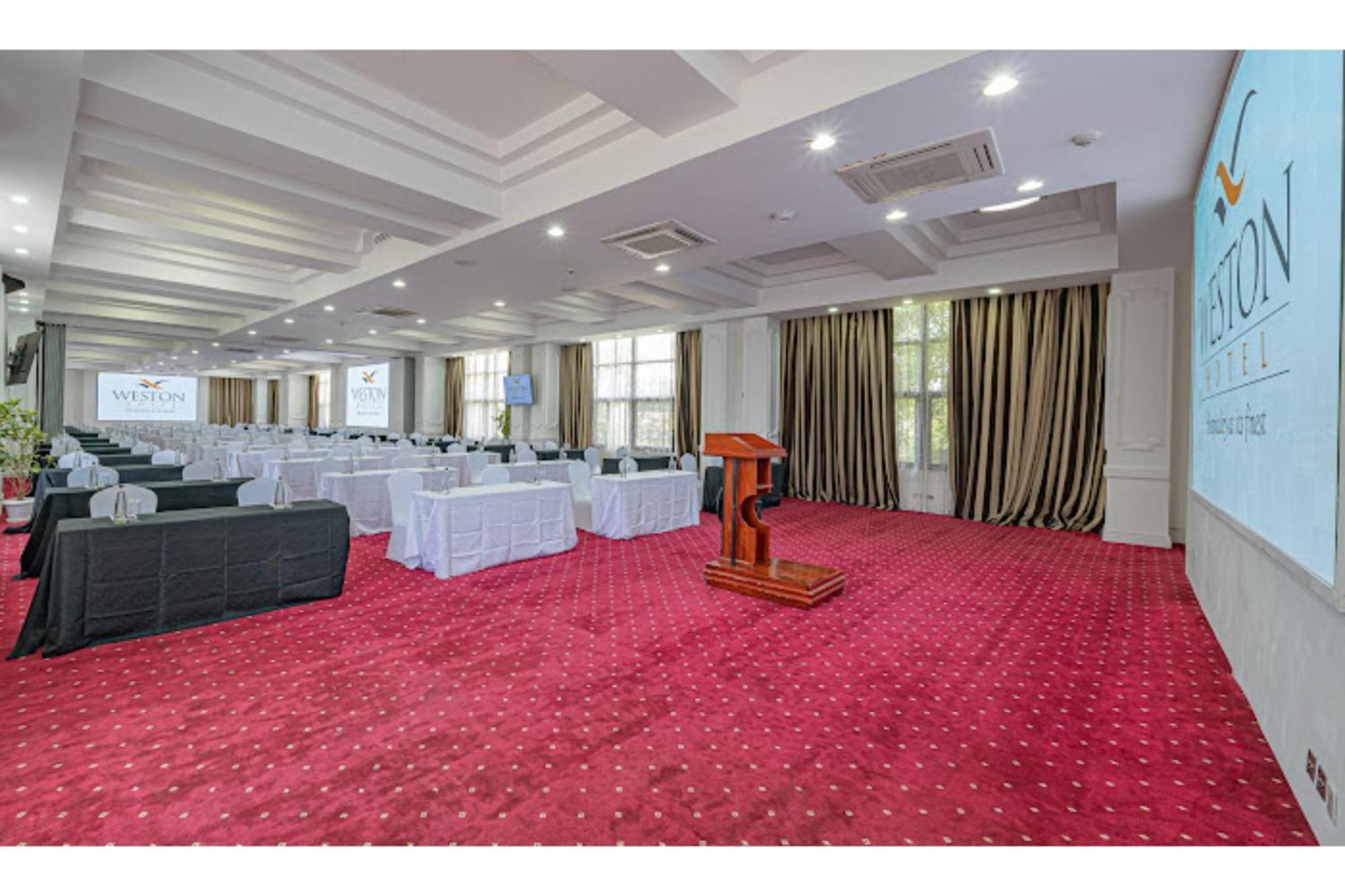 Weston Hotel Nairobi Extérieur photo
