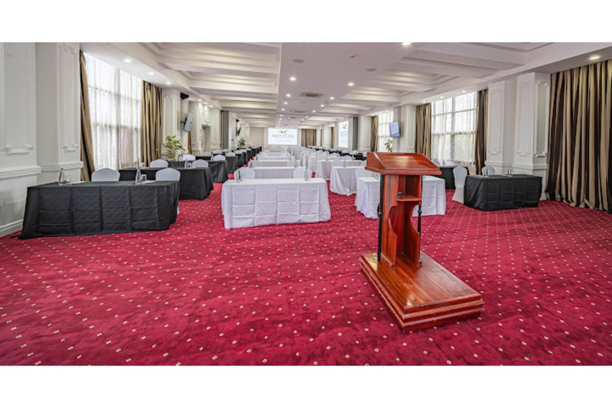 Weston Hotel Nairobi Extérieur photo