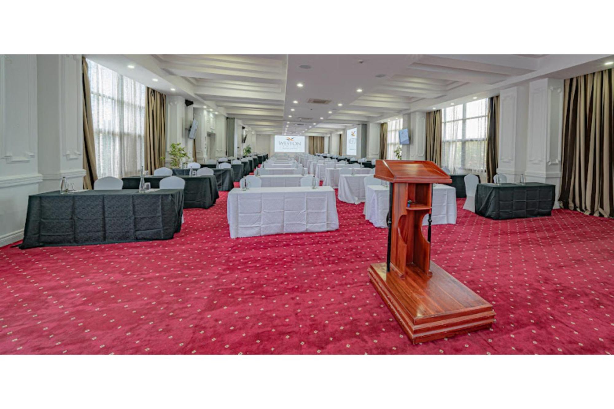 Weston Hotel Nairobi Extérieur photo